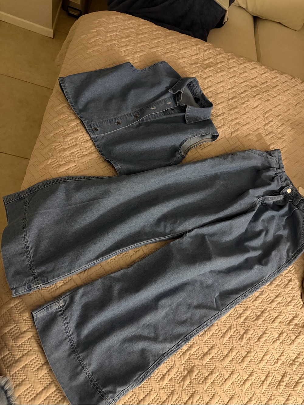 SHEIN Blue Denim Sleeveless Button Front Top and Wide Leg Pants Set - Picture 3 of 3